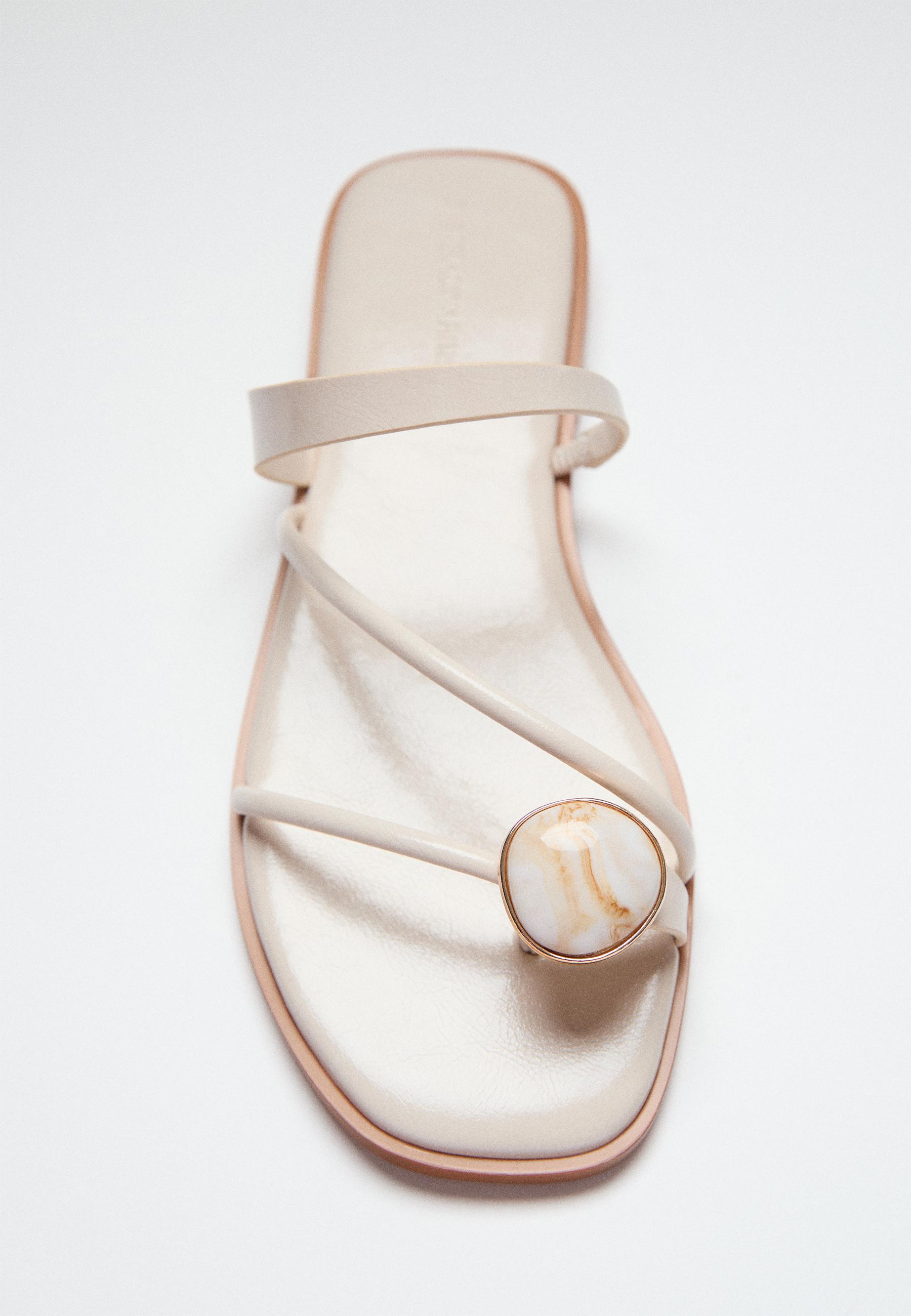 Taş detaylı düz sandalet - Görsel 2