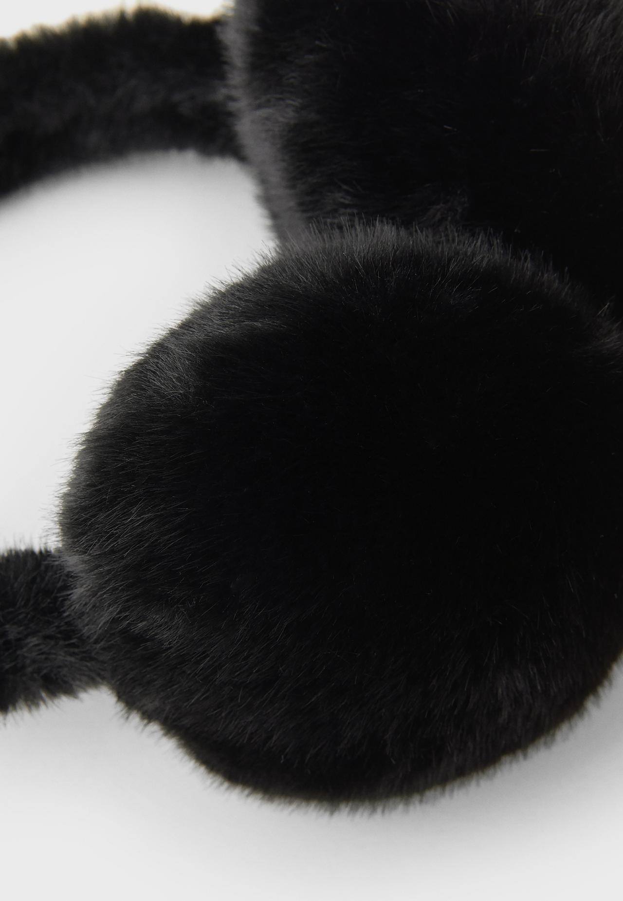Faux fur earmuffs — Black