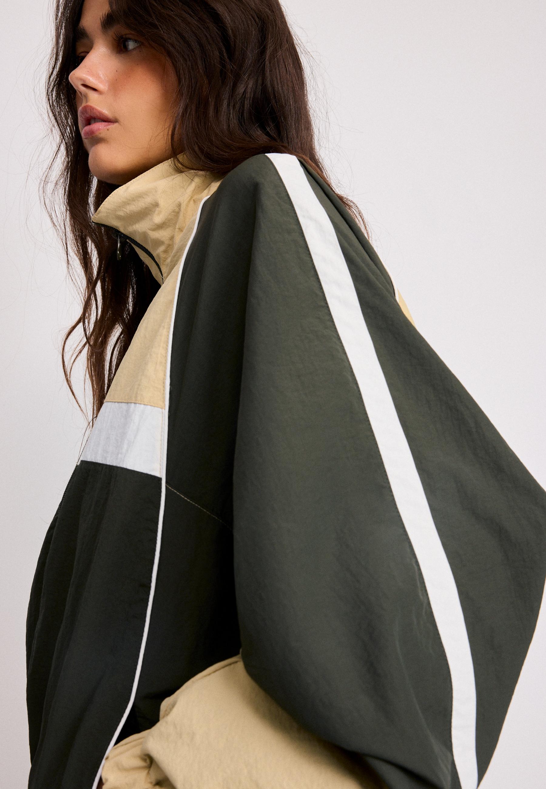 Technical windbreaker jacket — Khaki