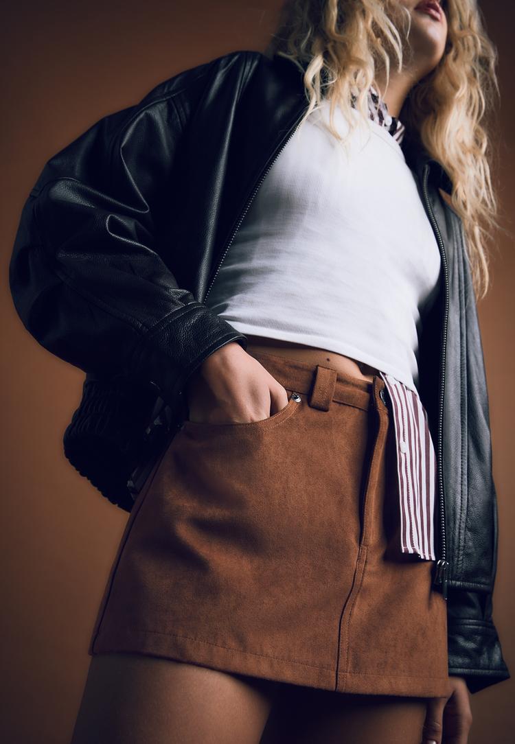 d62 falda pantalon efecto ante