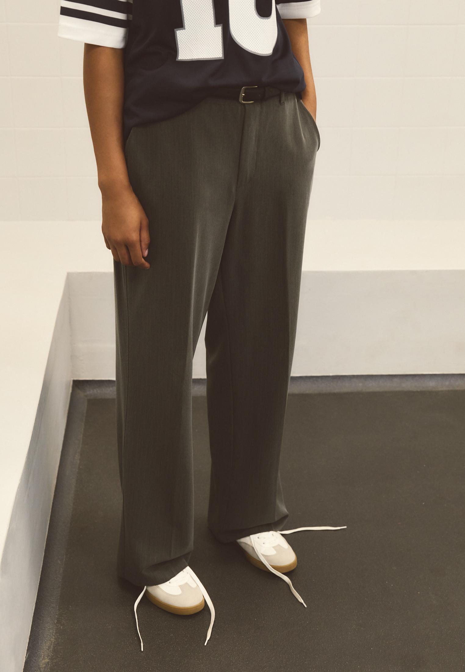Flowing straight-leg smart trousers with belt — Grey melange