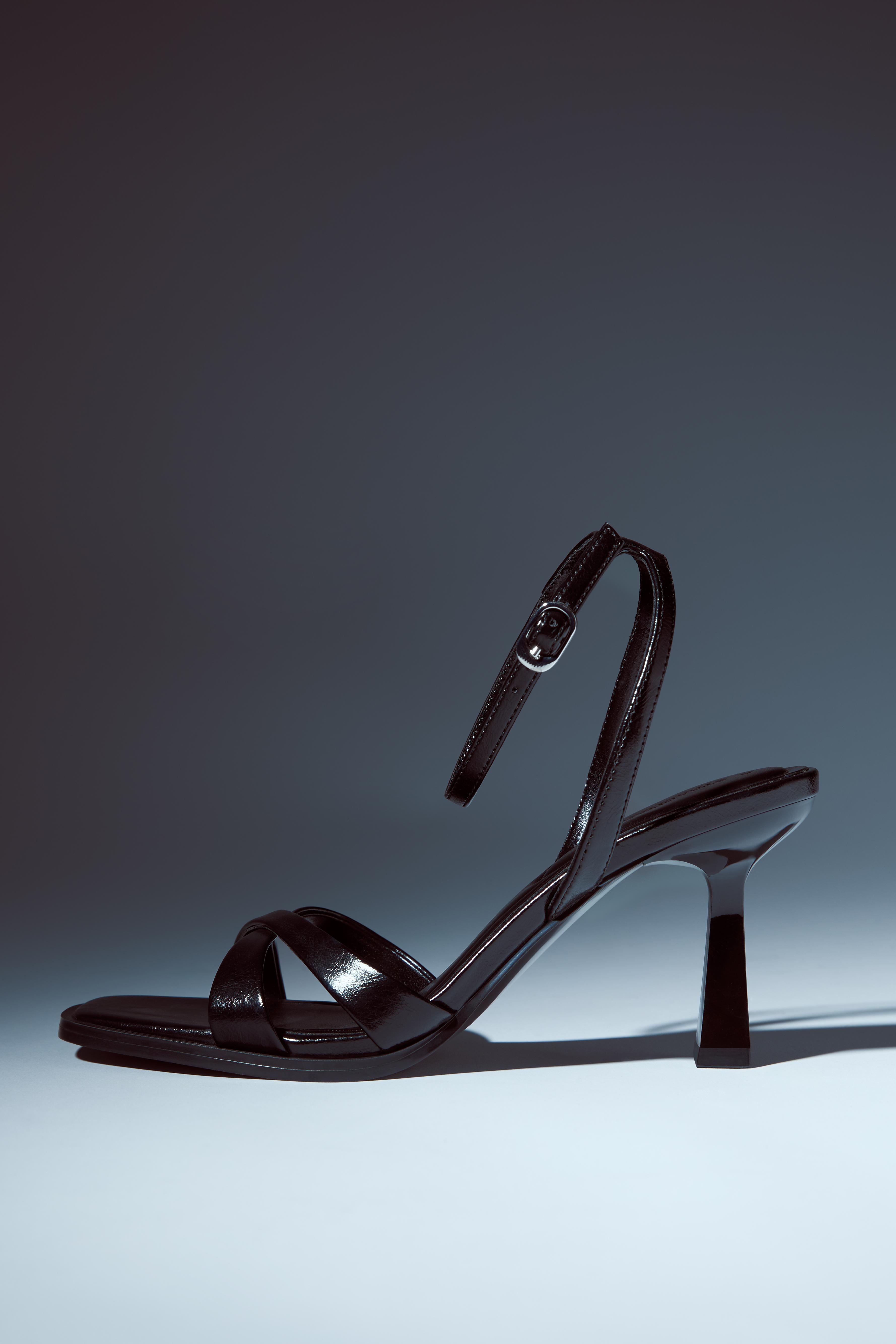 Black heeled sandals — BLACK