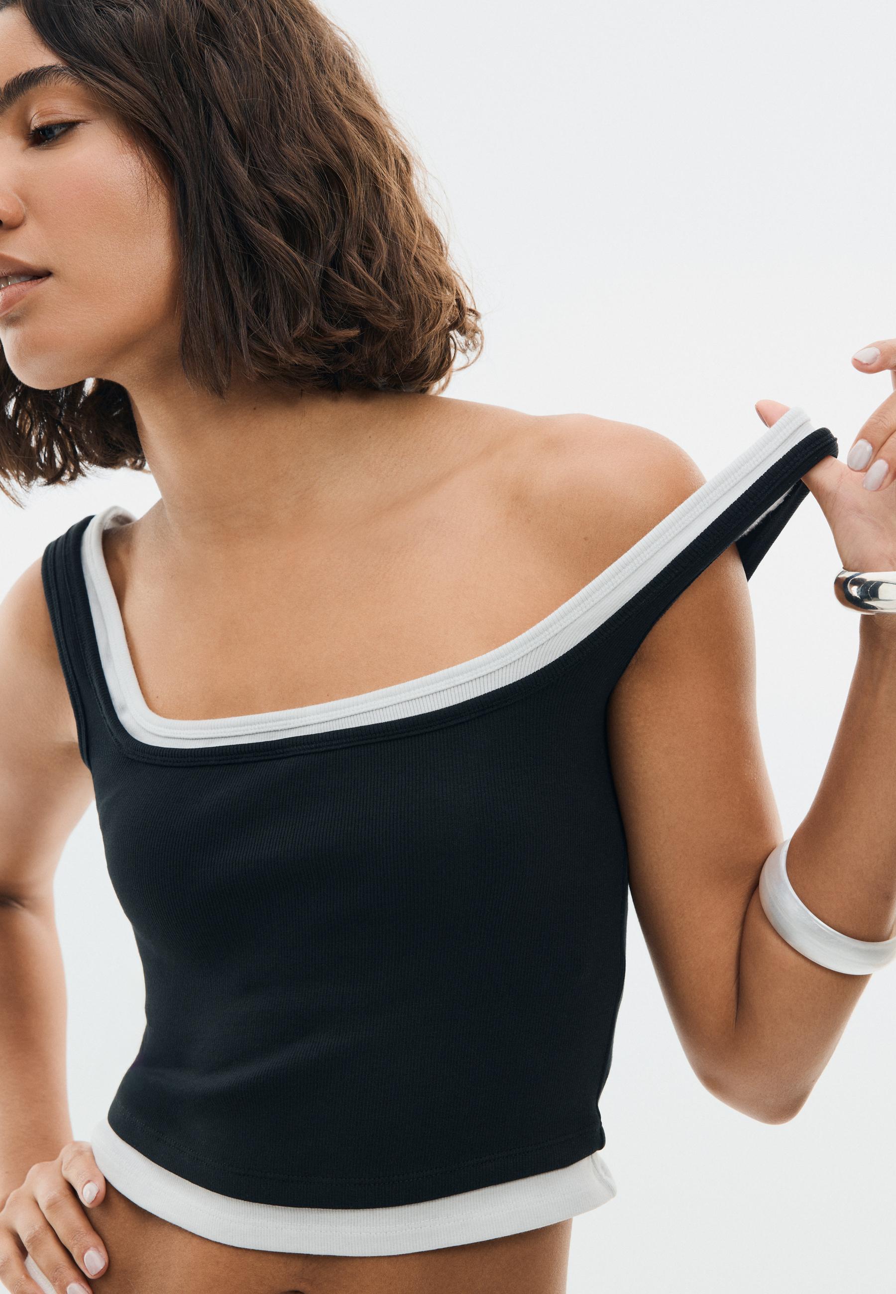 Two-piece effect square neckline top — Black