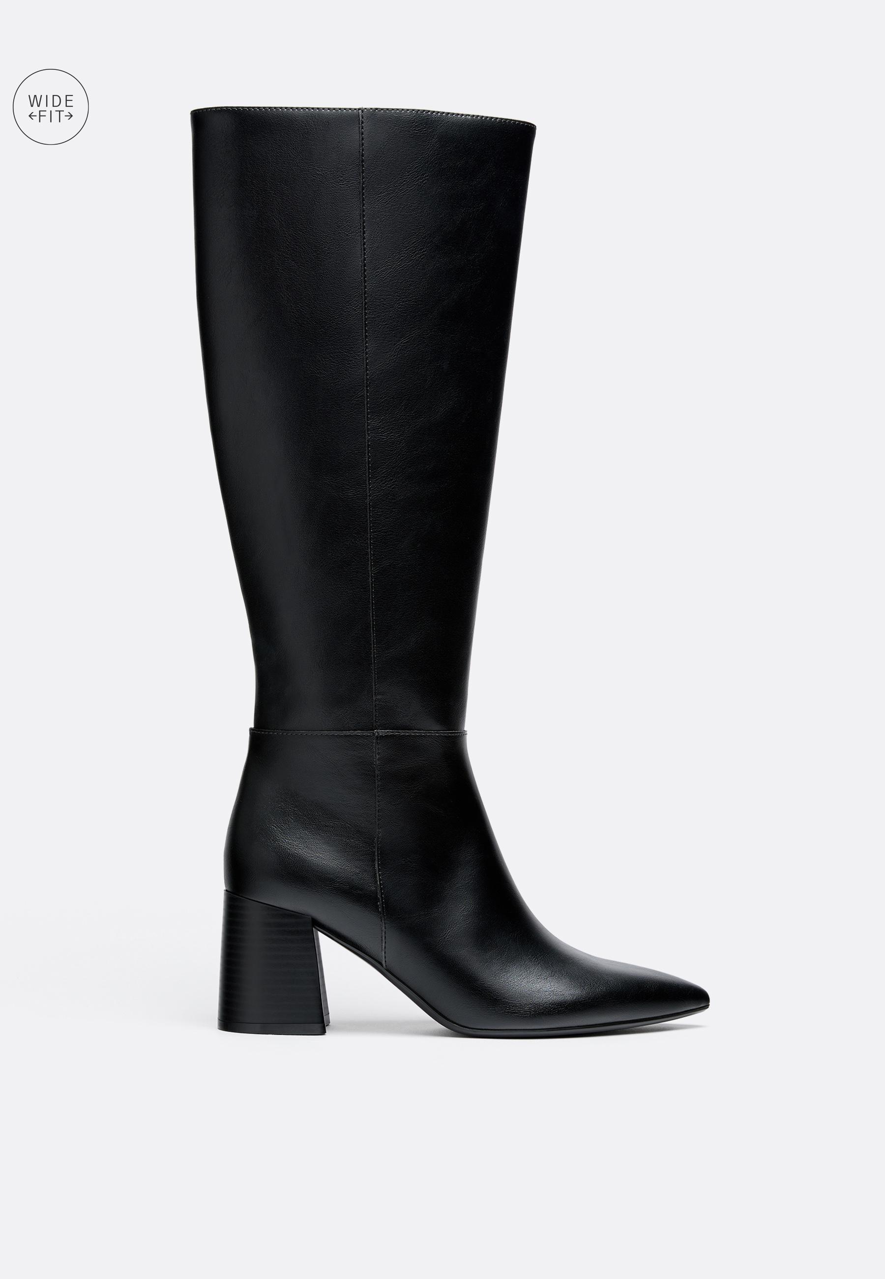 Stradivarius Wide Fit. Ψηλές Μαύρες Μπότες Με Τακούνι Μαύρο 41