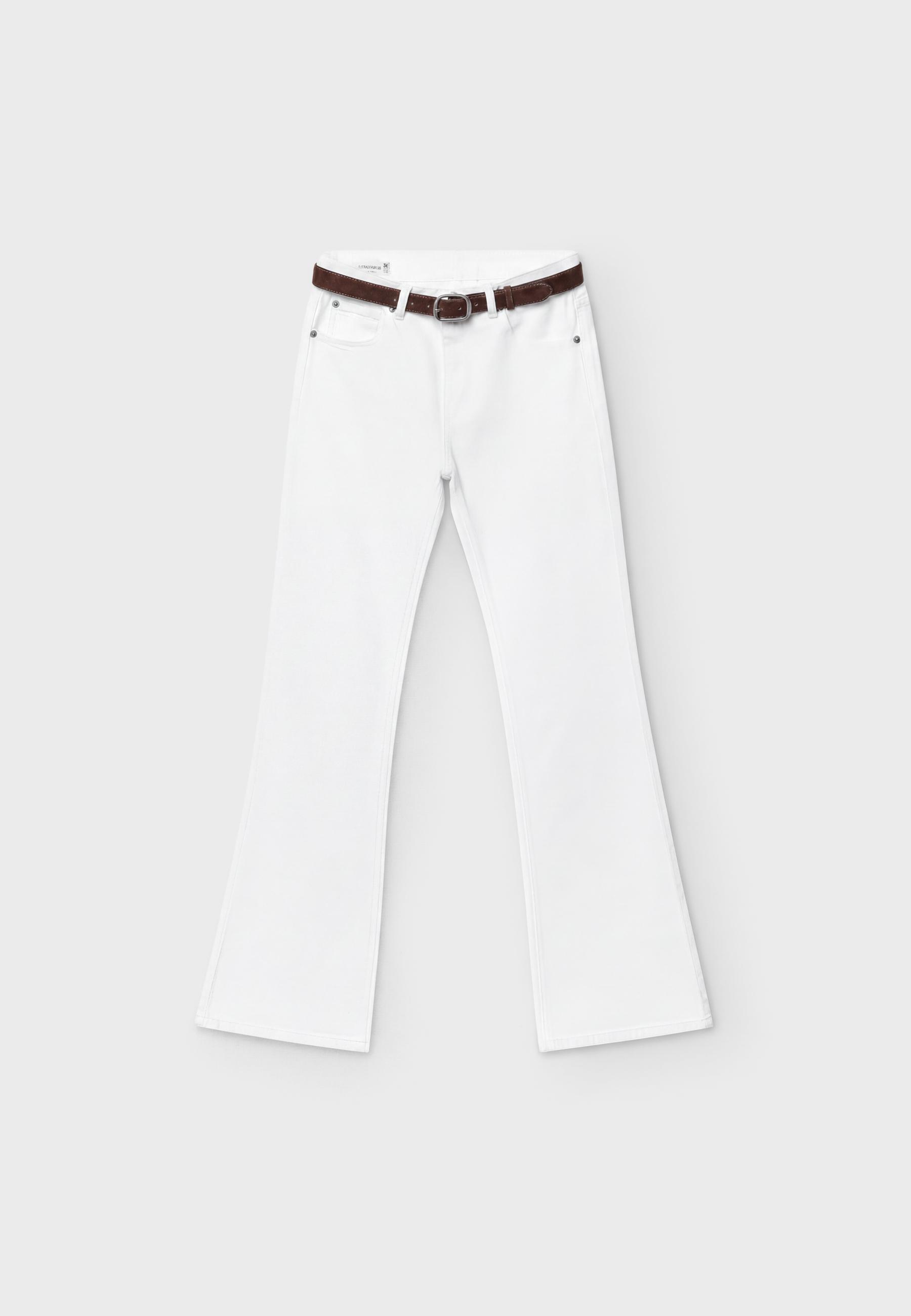 D68 Belted boot-cut jeans — White