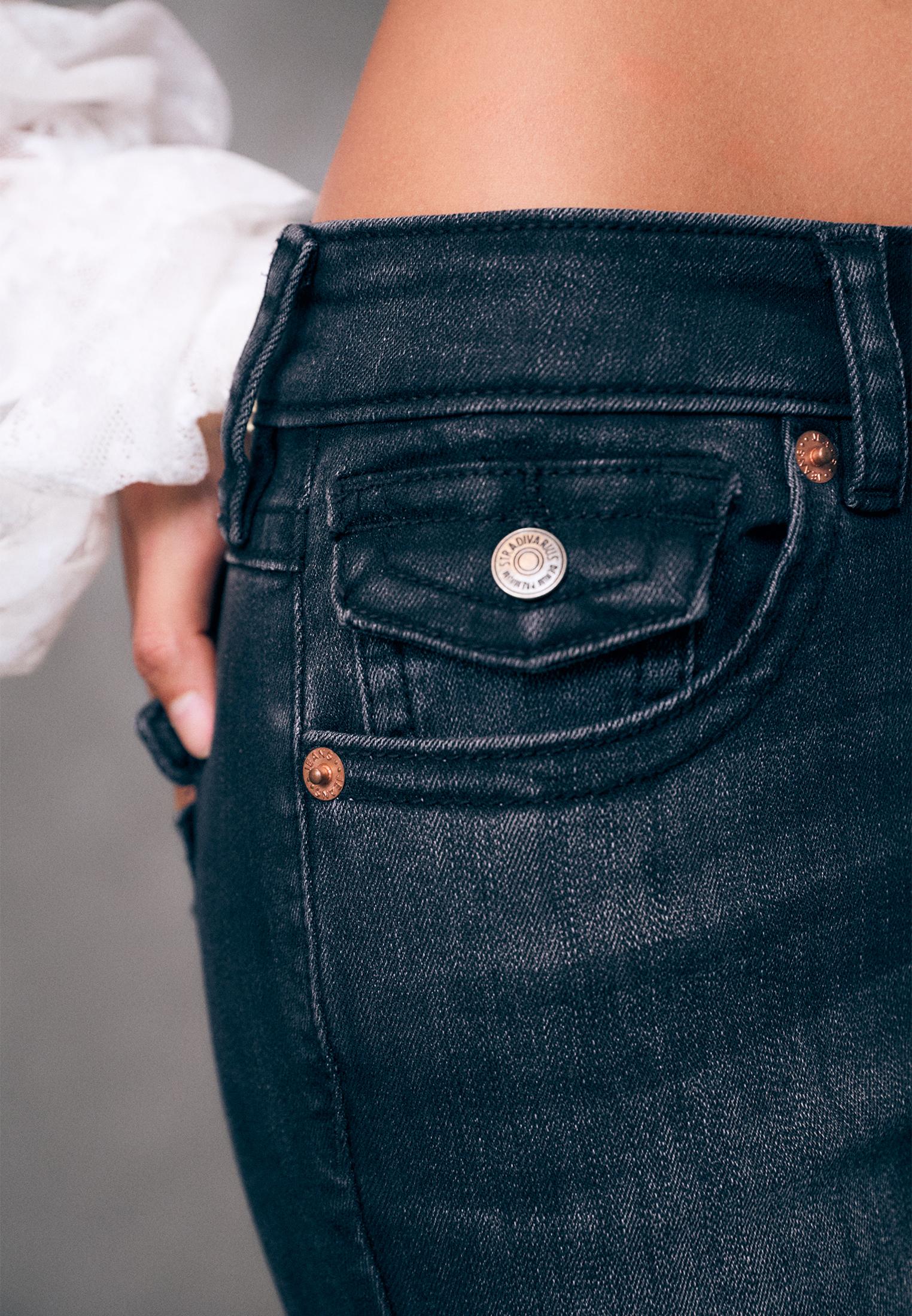 D04 low rise flared jeans — BLACK DENIM WASH