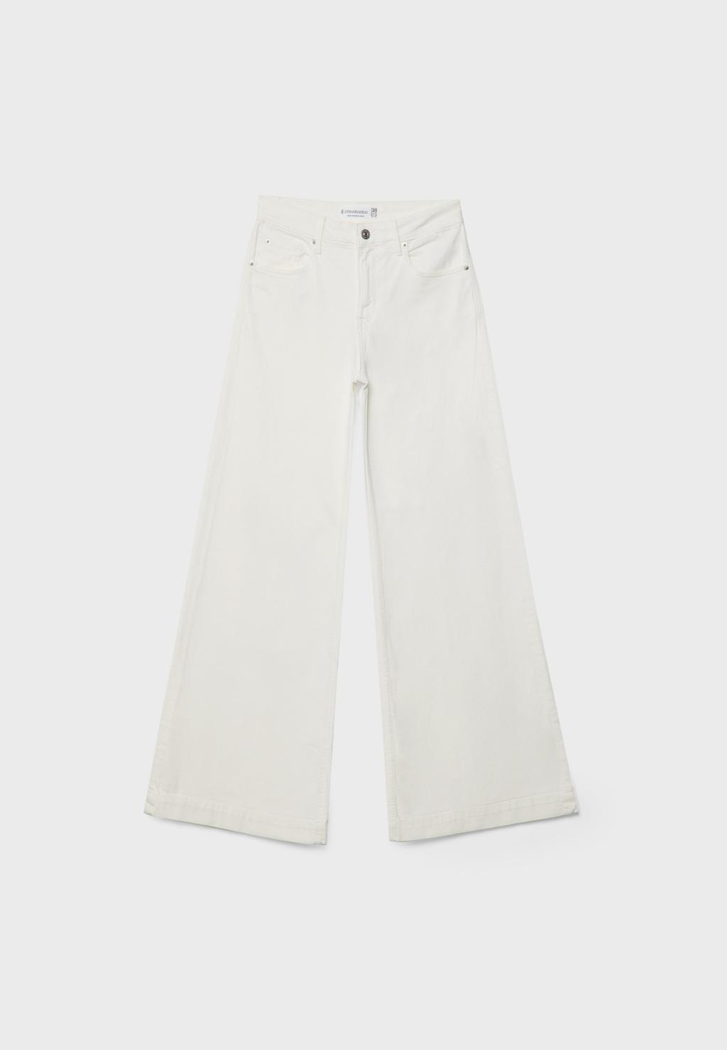 D71 Wide-leg flared comfort jeans