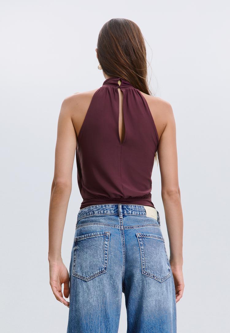 body encolure americaine bouffant