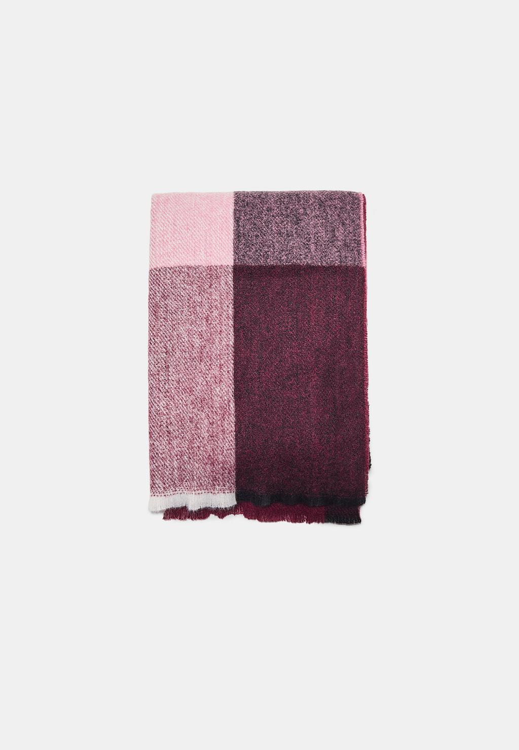 Checked scarf