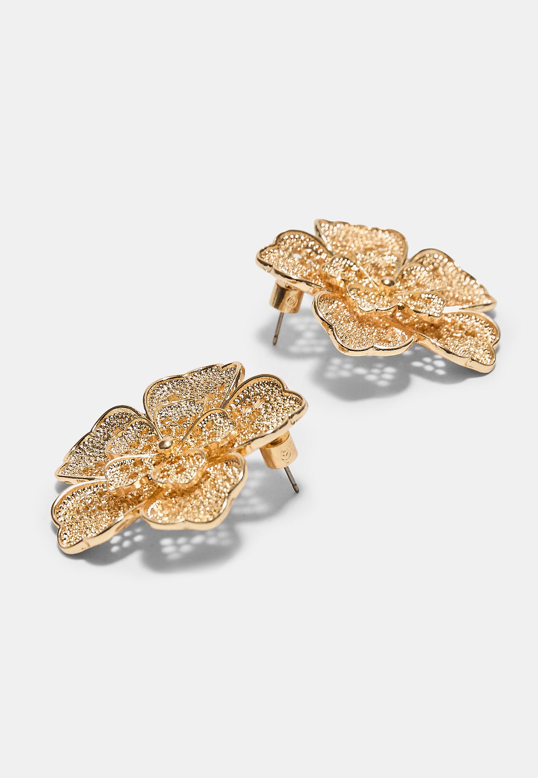 Lace-effect flower earrings — Gold