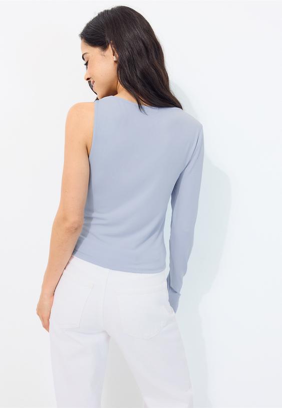 asymmetric tshirt with metal buckle