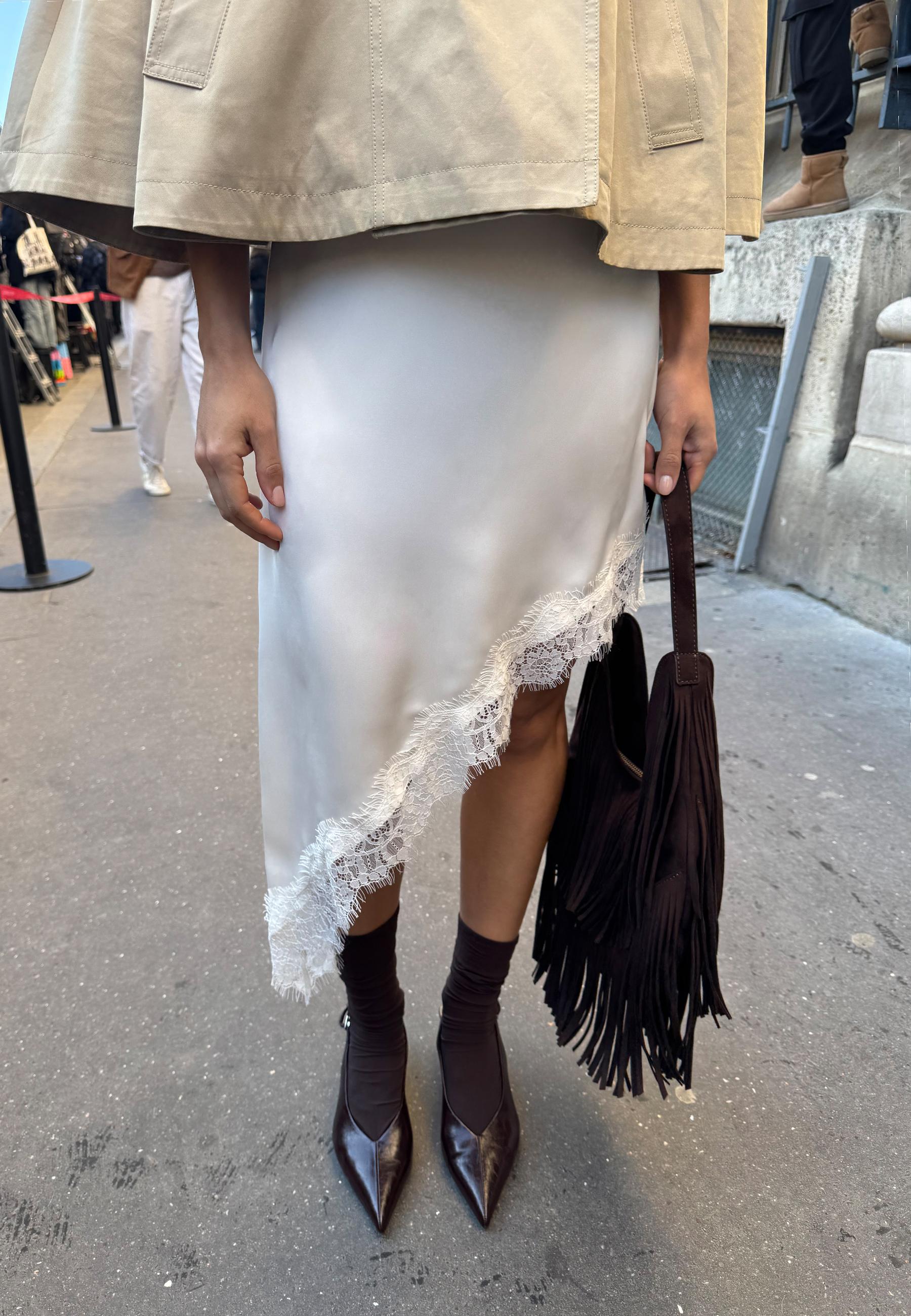 Sateen asymmetric skirt — Ecru