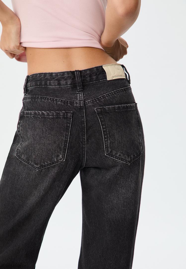 straight-fit-jeans-mit-weitem-bein-d92
