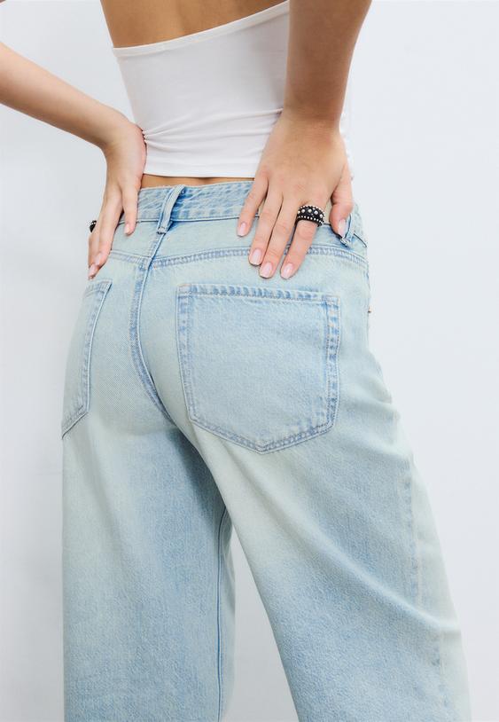 Stradivarius D91 Τζιν Low Με Φαρδύ Μπατζάκι Μπλε Μεσαίας Απόχρωσης 34