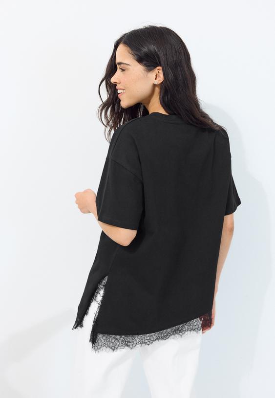 short sleeve tshirt with lace hem