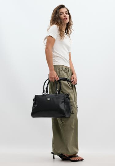 City bag with flap — Black 4