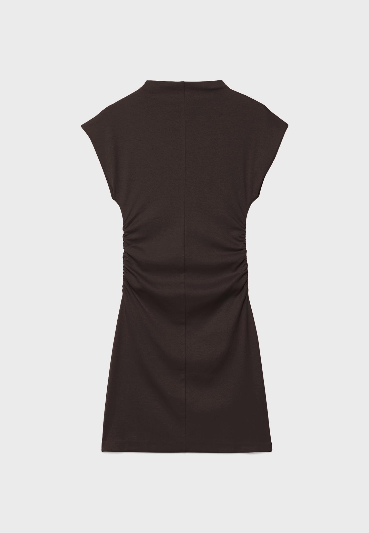 👉🏼SAVE THIS POST👈🏼for when you're styling a dress with a tee or  sweater!! It's a trick I learned a few years ago and had to share this  trick with you guys. Comment below if you want the links to this ..., image size:1440x2080