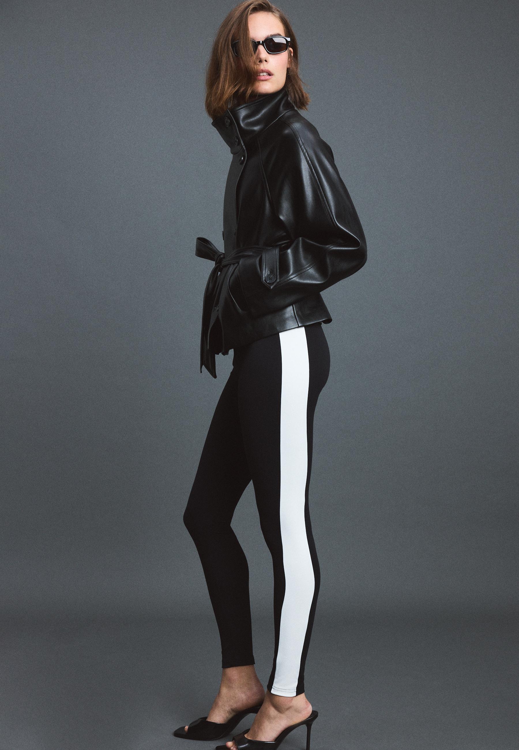 Side-stripe leggings — Black