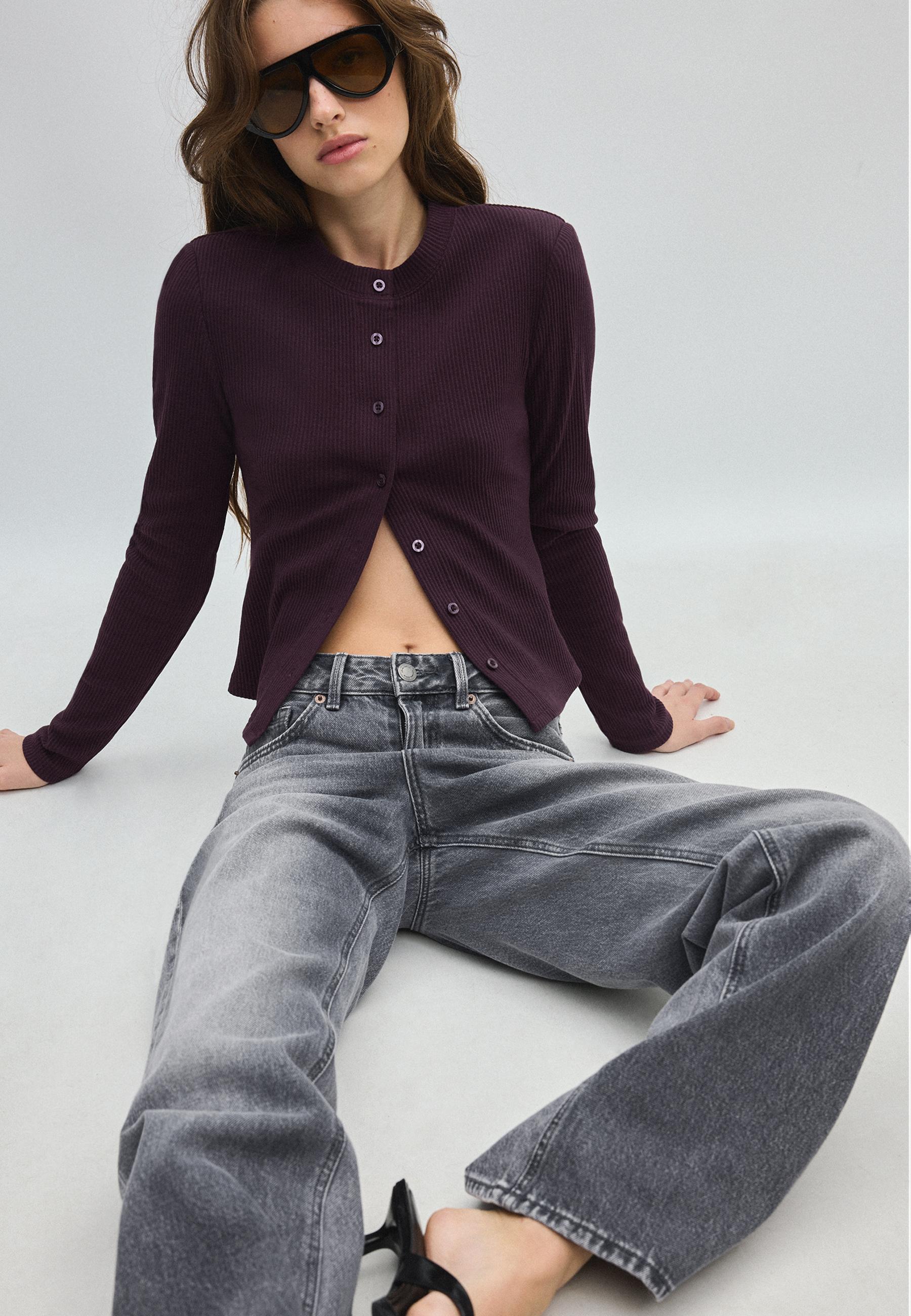 Knit cardigan with shoulder pads — AUBERGINE