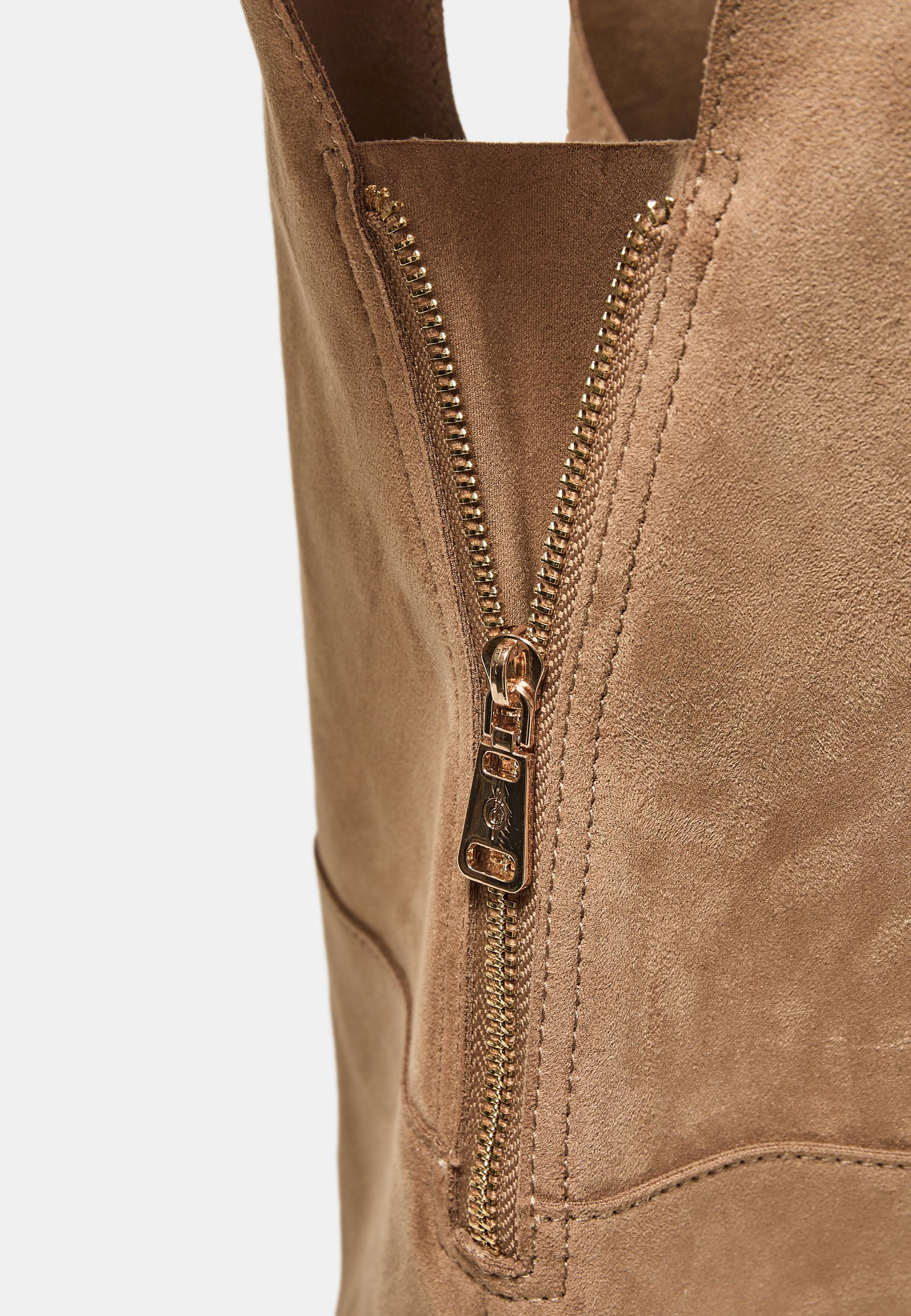 Soft touch shoulder bag with zips — Caramel