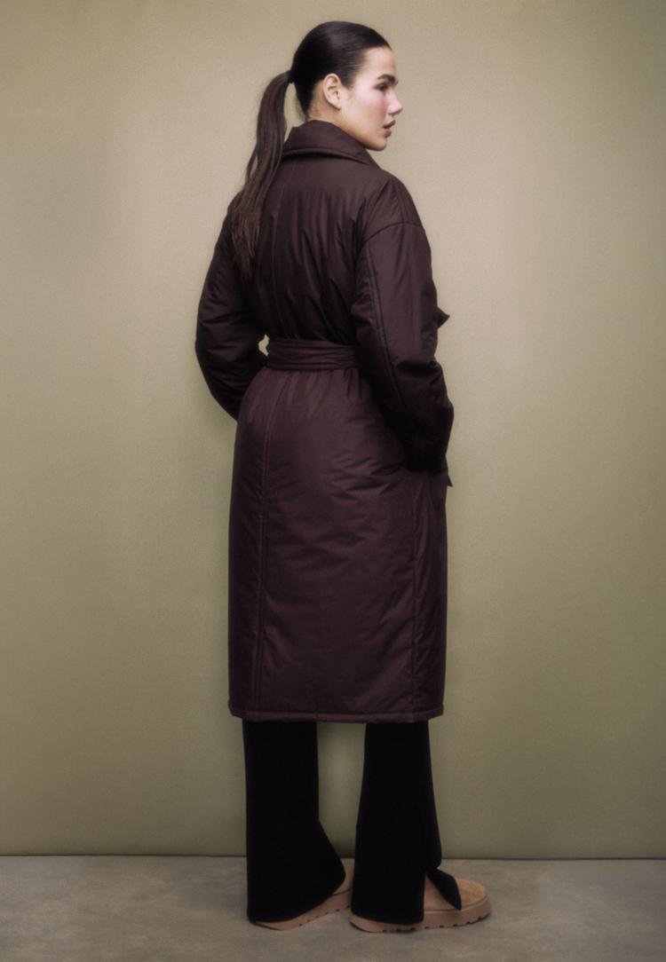 langer-gesteppter-trenchcoat