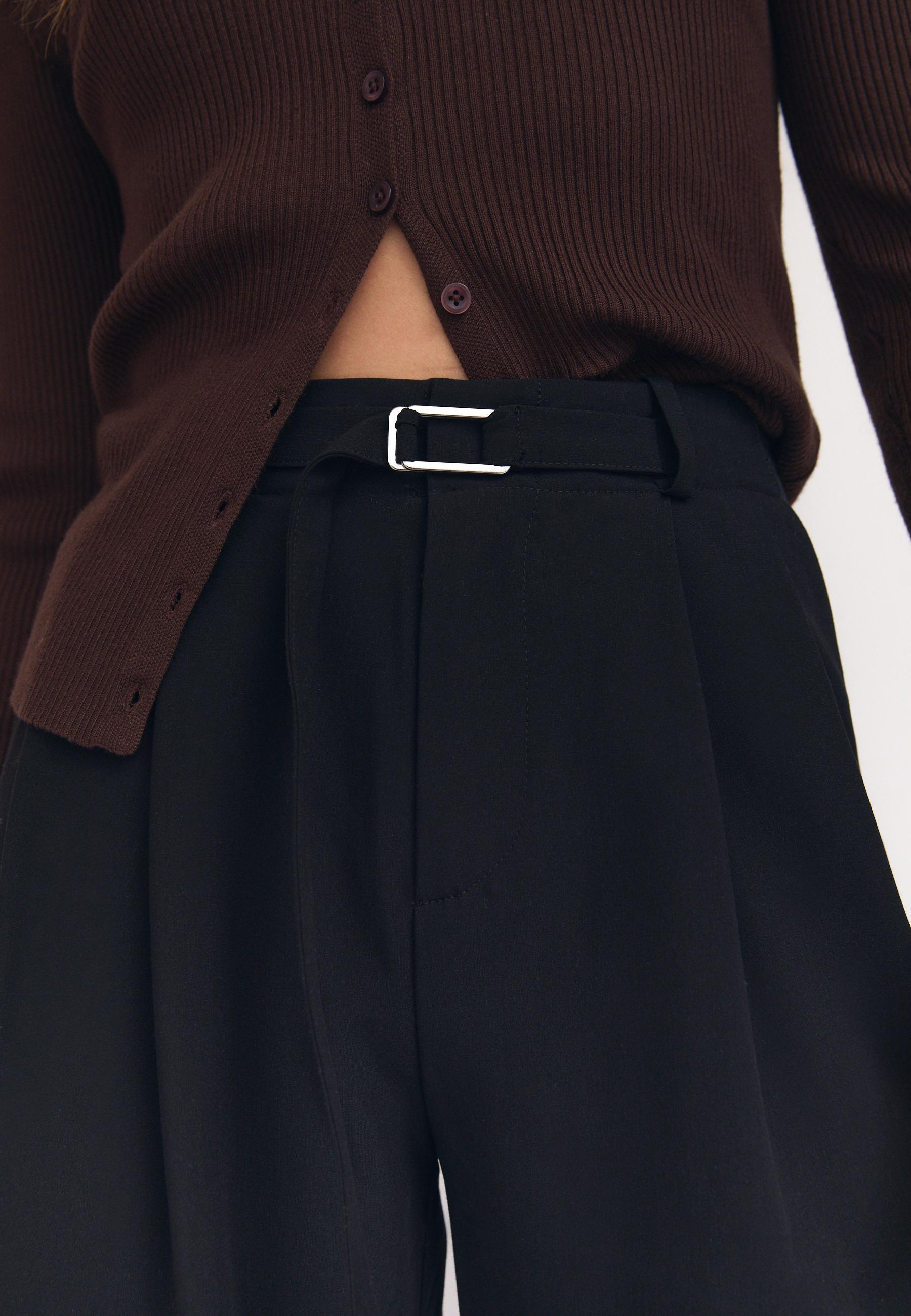 Wide-leg trousers with buckle detail — Black