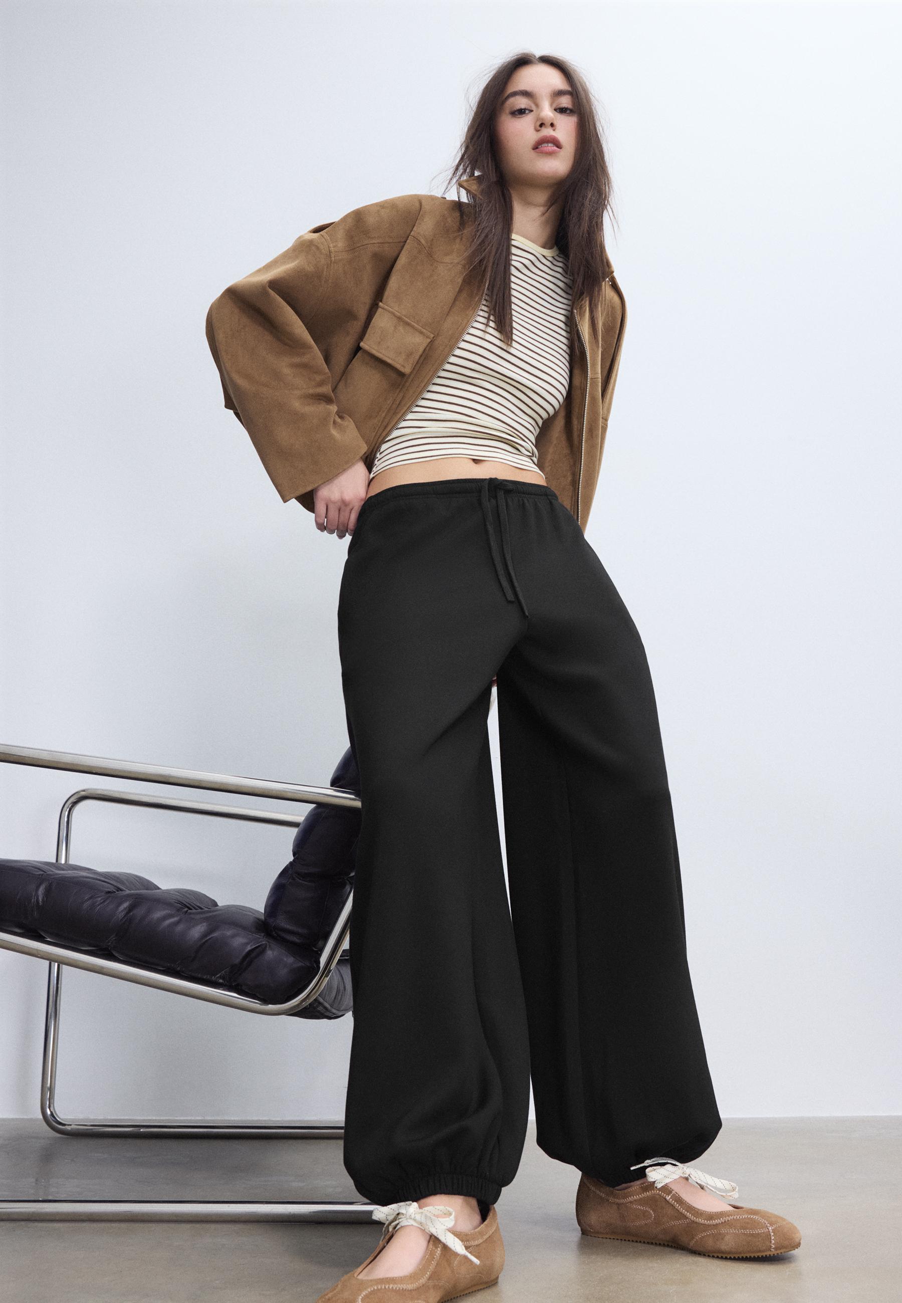 Soft-touch balloon jogger trousers — Black