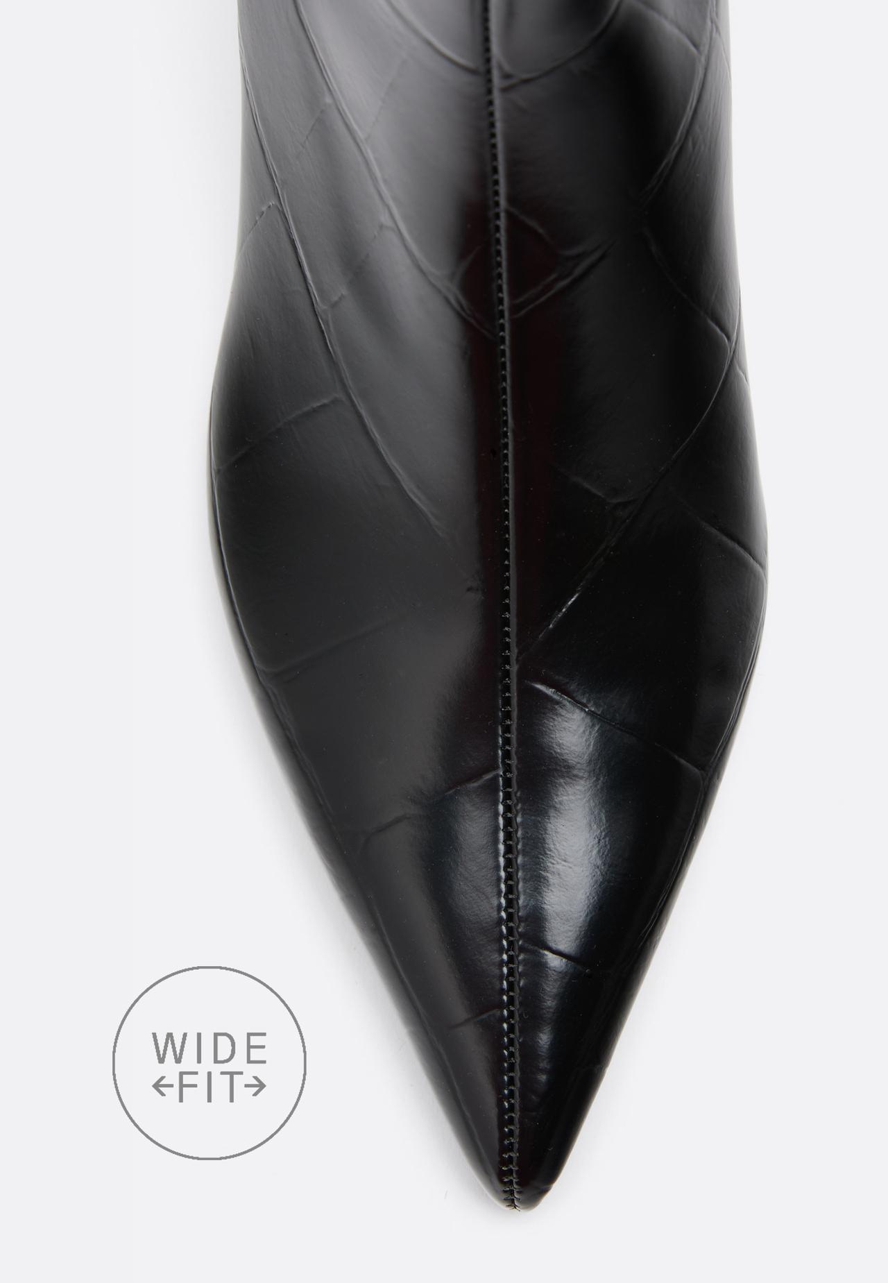 Wide-leg crocodile-effect kitten heel ankle boots — BLACK 