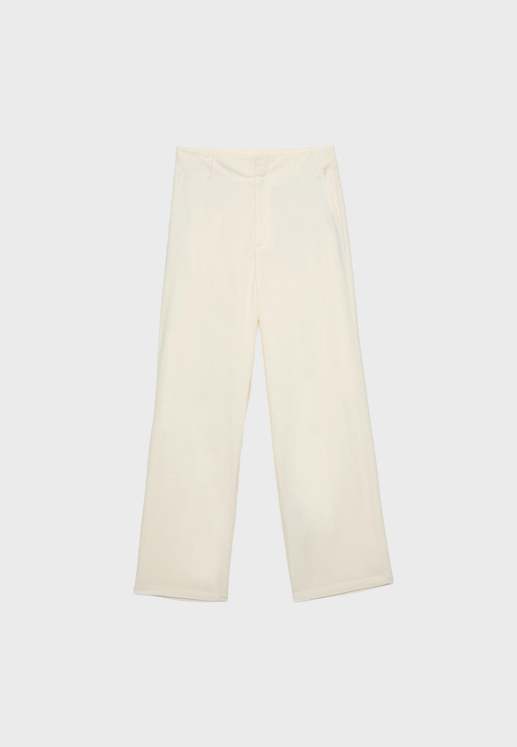 Pantalón recto fluido con lino