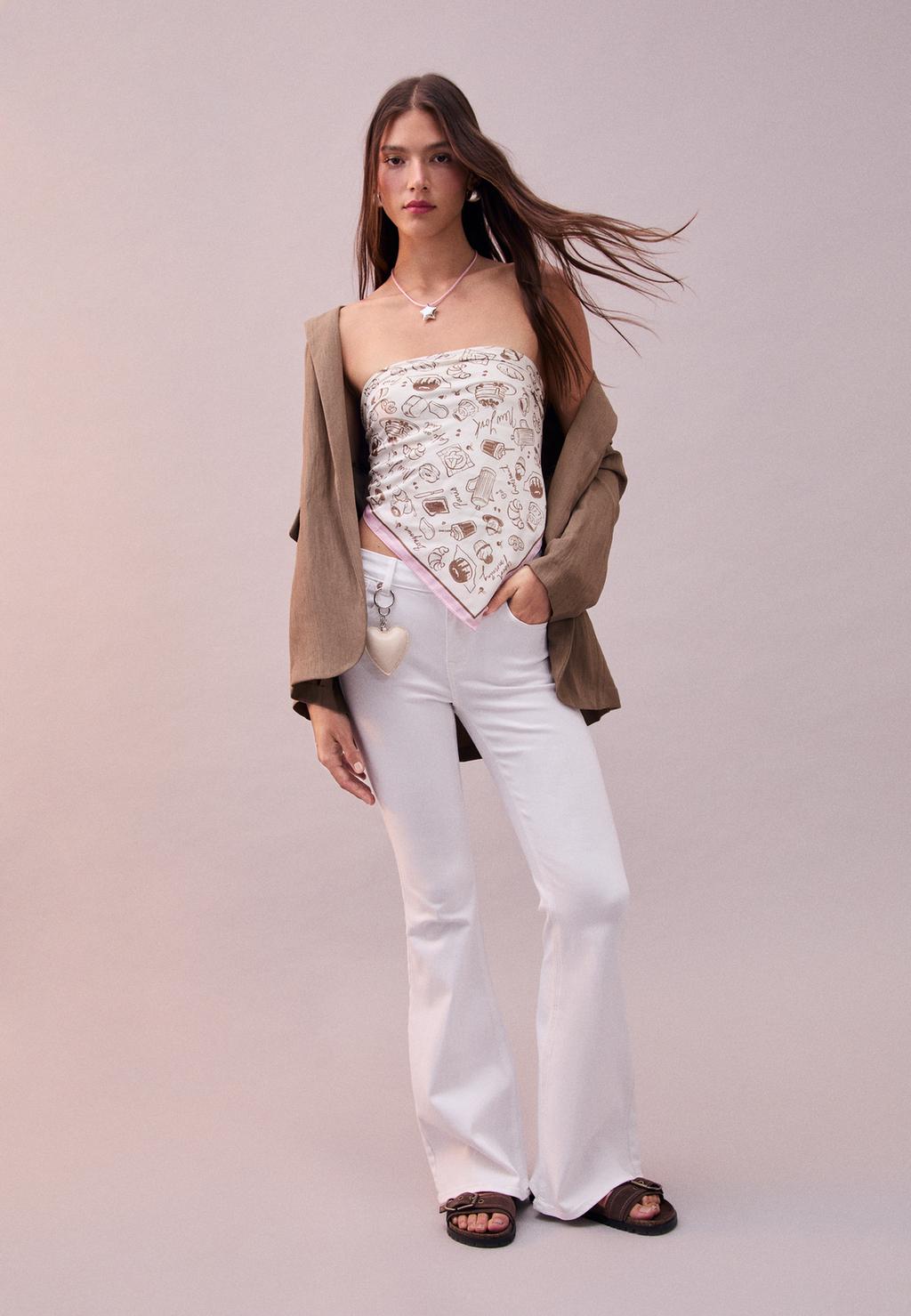 D04 low rise flared jeans