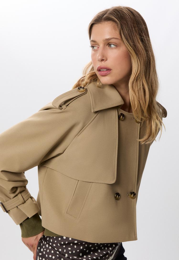short smart flowing trench coat