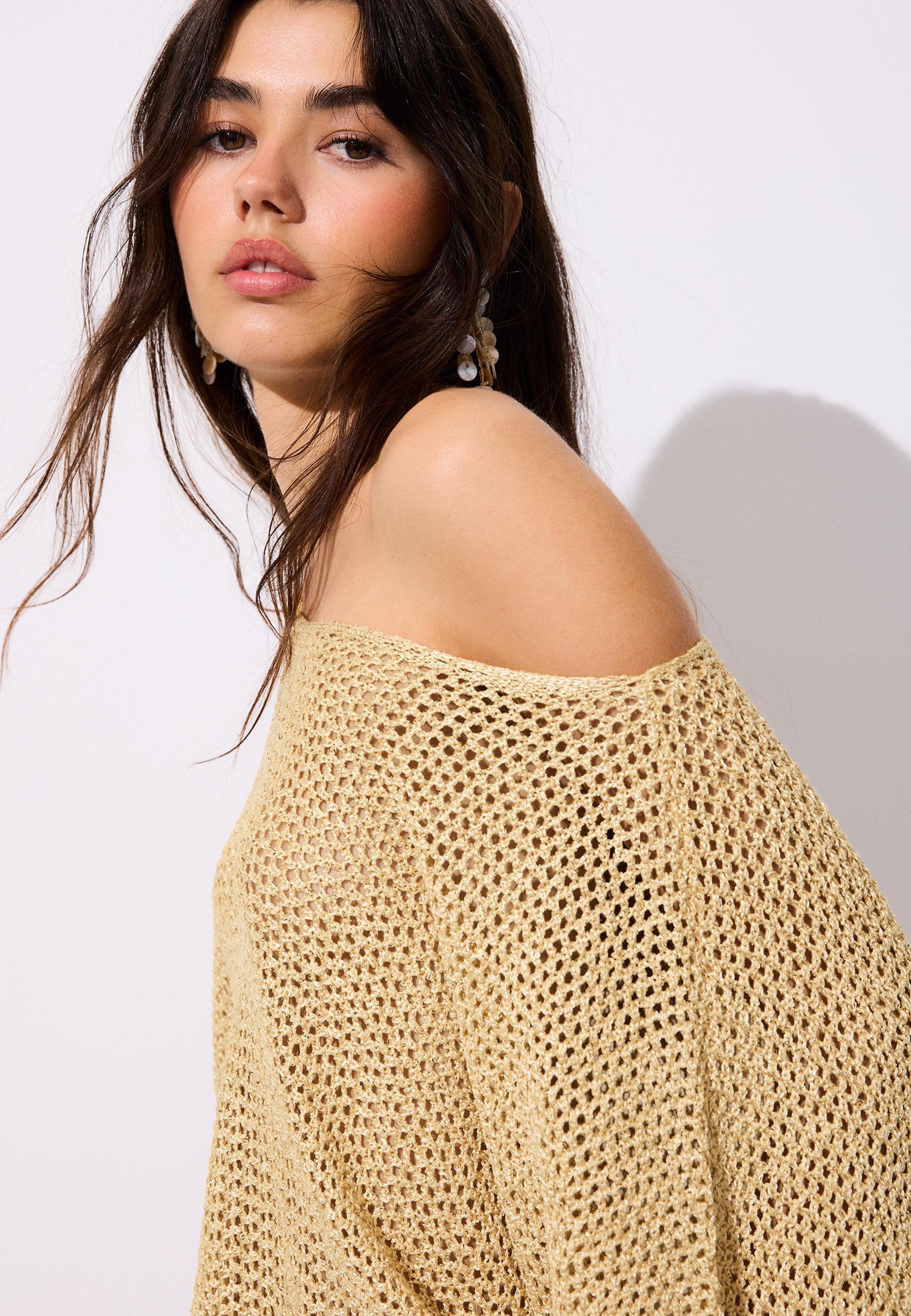 Shimmery knit cape — CORN YELLOW