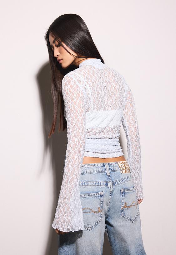 t shirt manches longues en dentelle