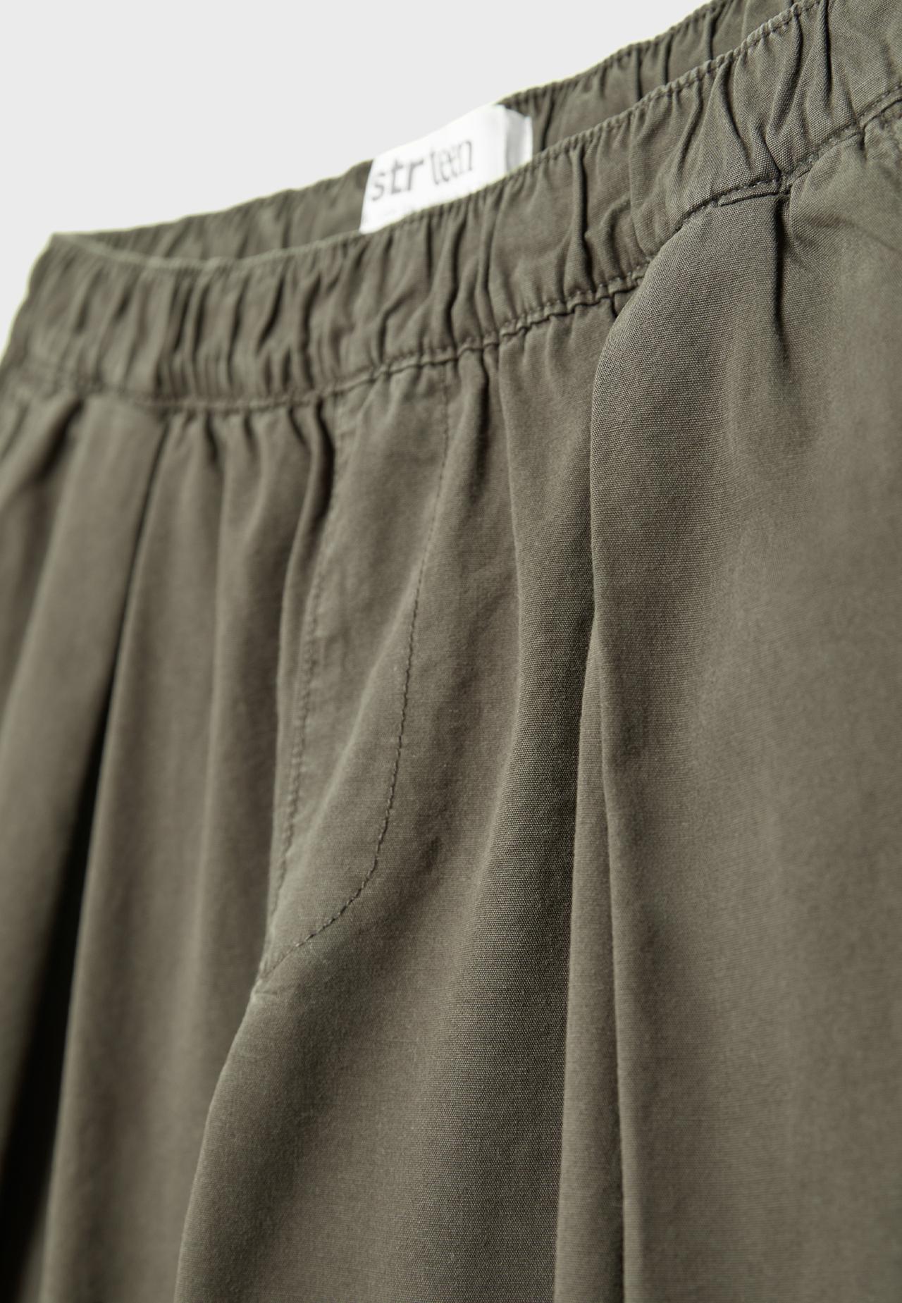 Poplin barrel trousers with stoppers — Khaki