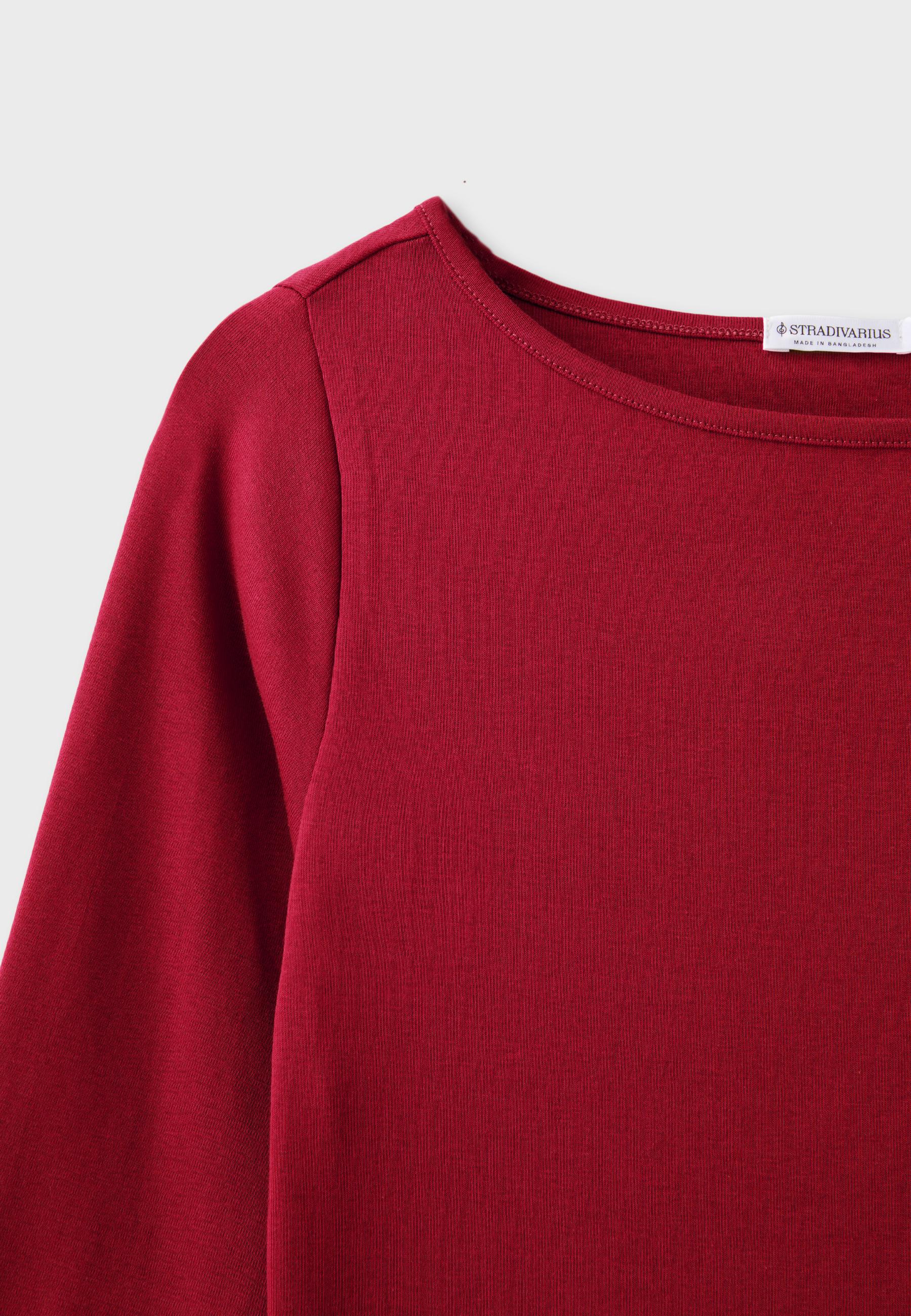 Boat neck basic T-shirt — Red
