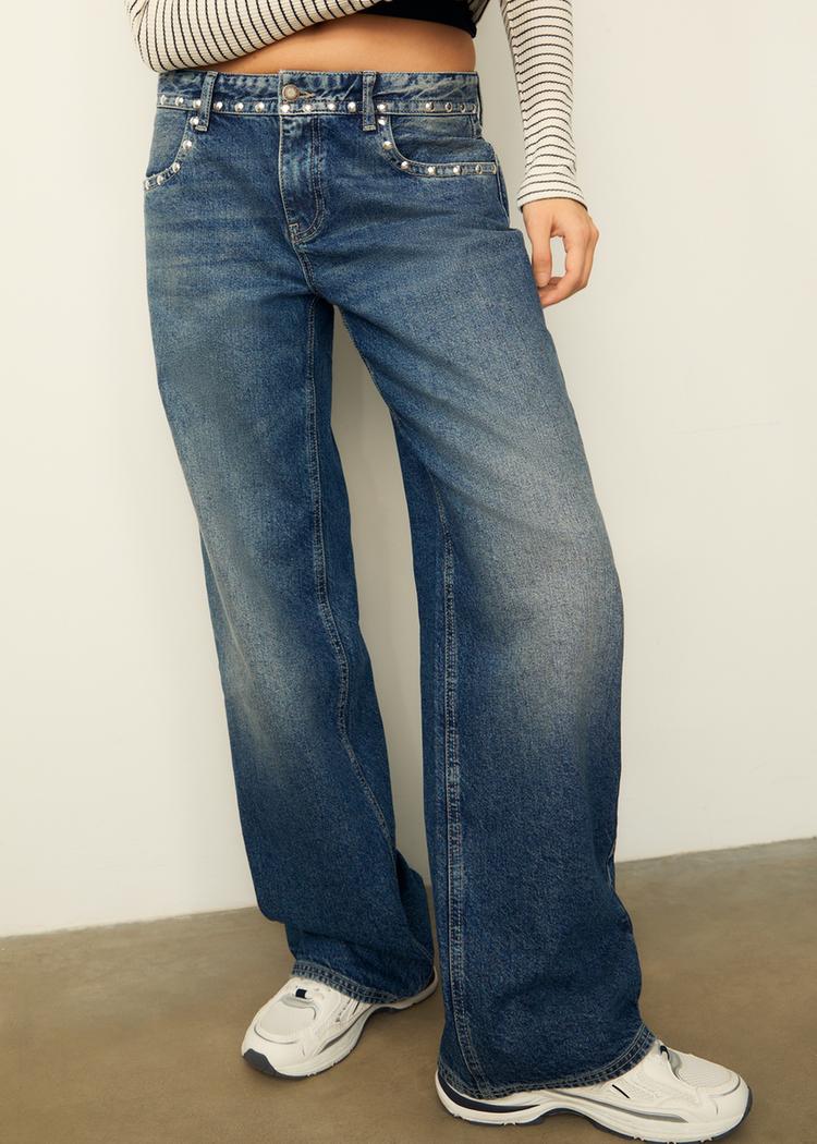 baggy jeans met