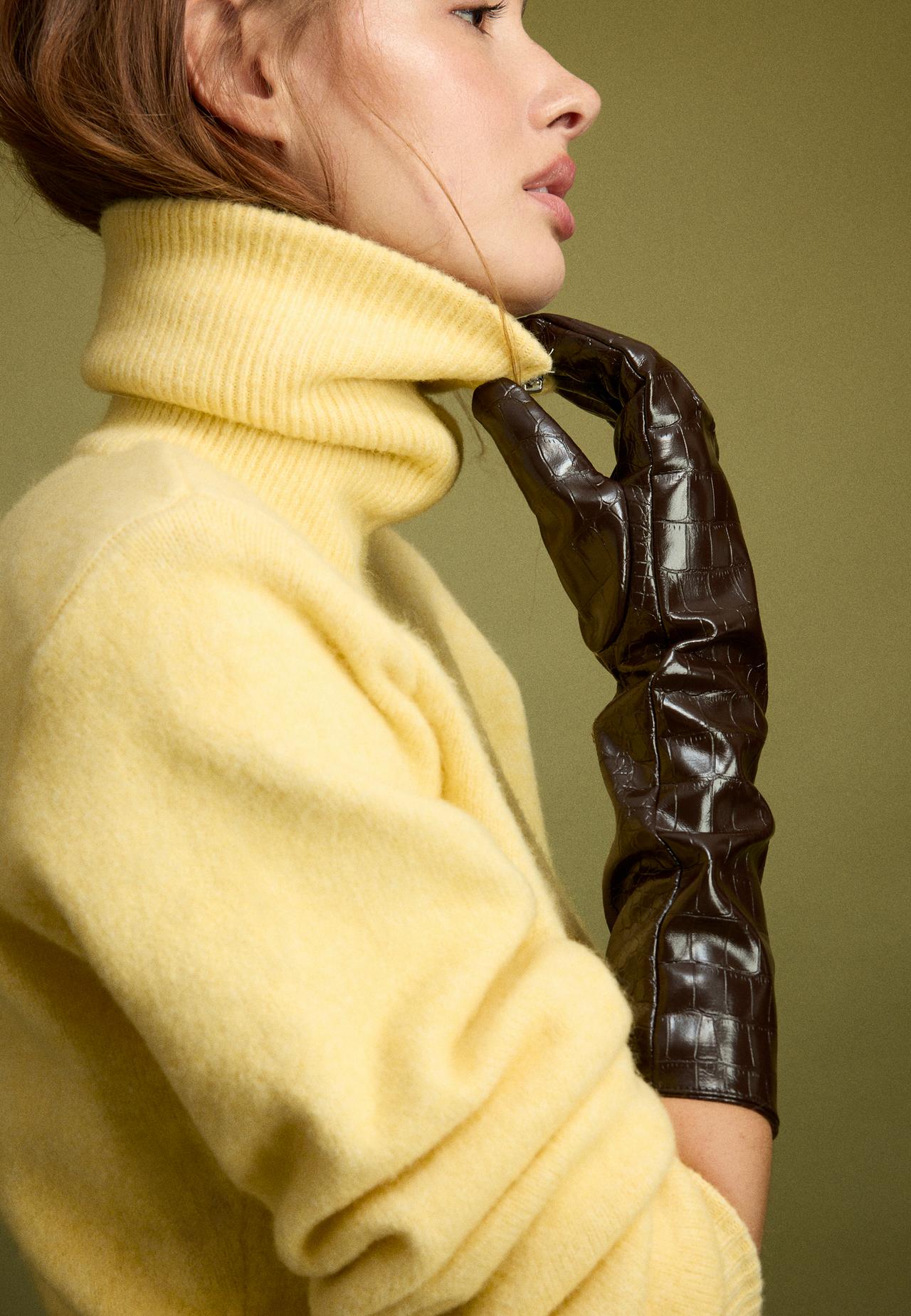 Long leather effect gloves — Brown