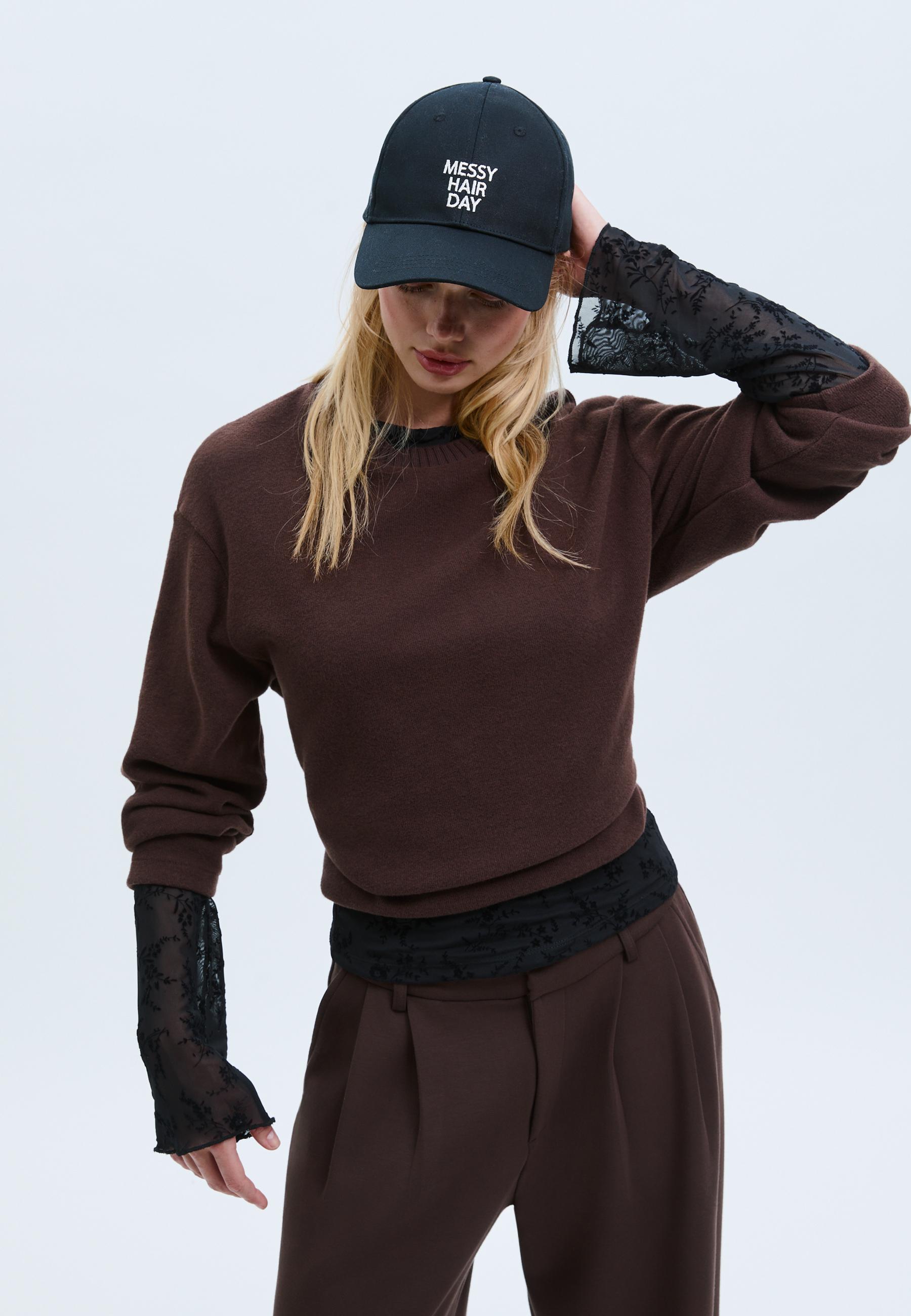 Knit round neck T-shirt — Brown