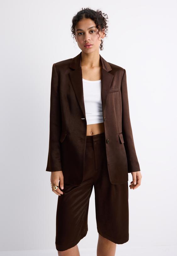 saten yuzeyli blazer