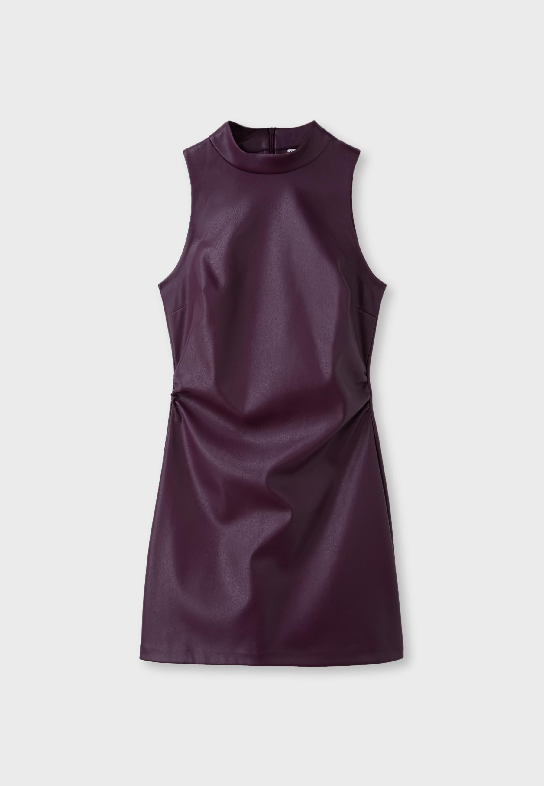 Vestido corto halter efecto piel