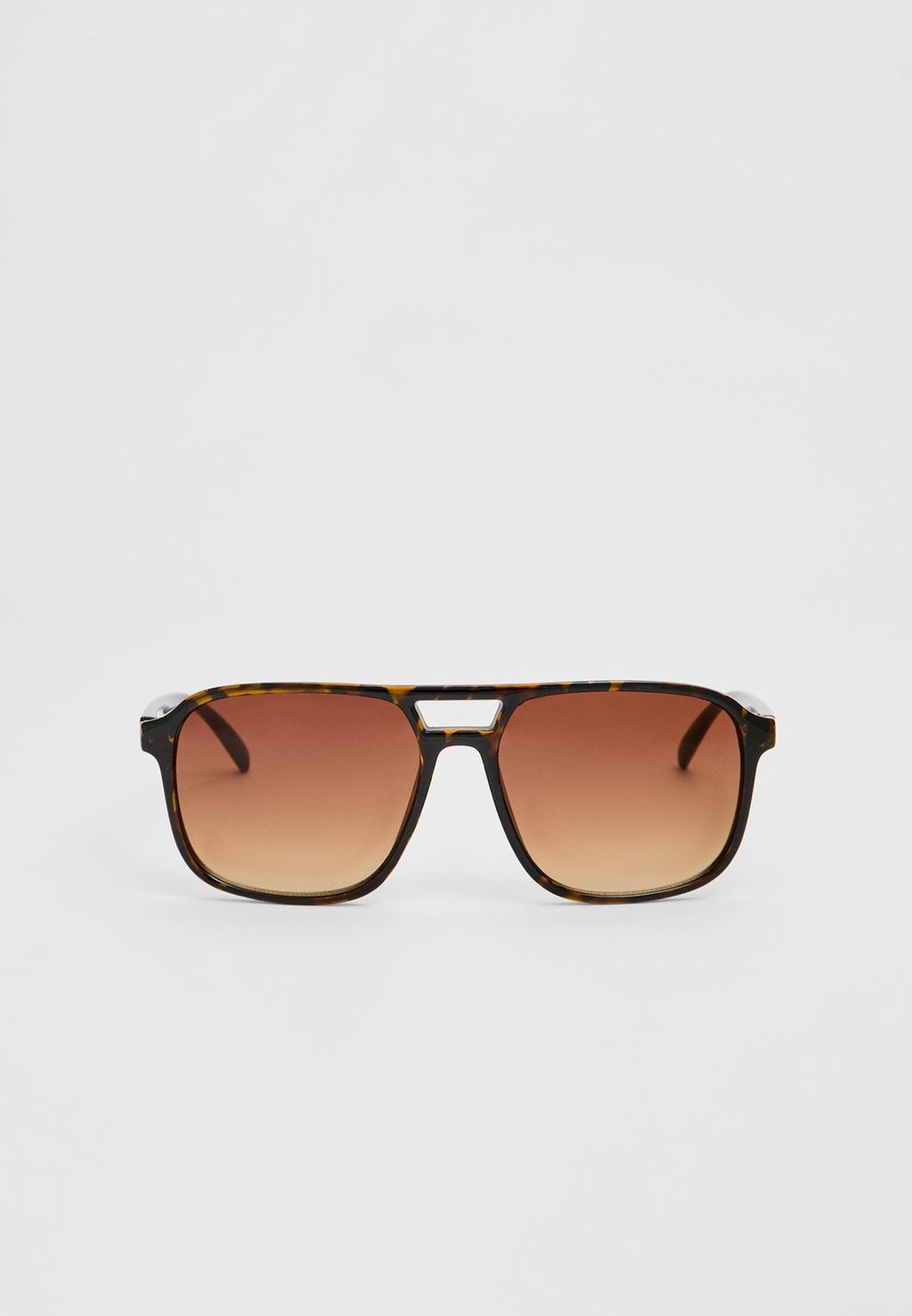 Gafas de sol estilo retro