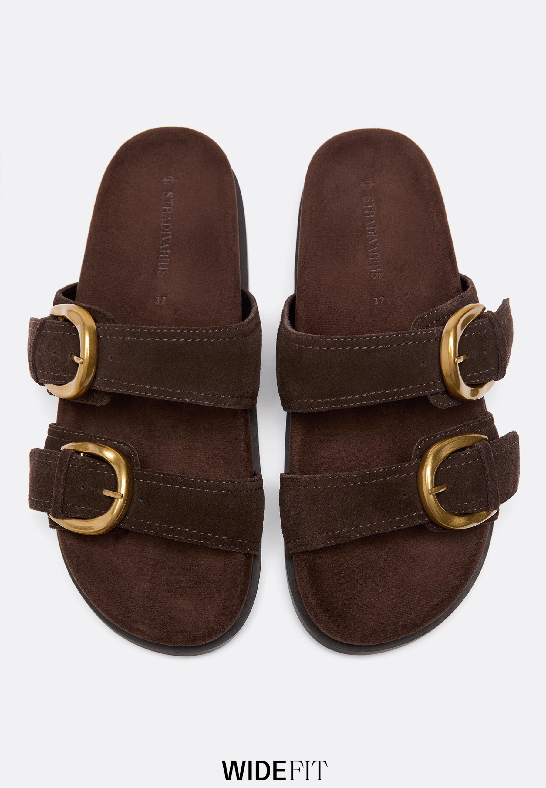 WIDE FIT. Flat leather buckle sandals — BROWN