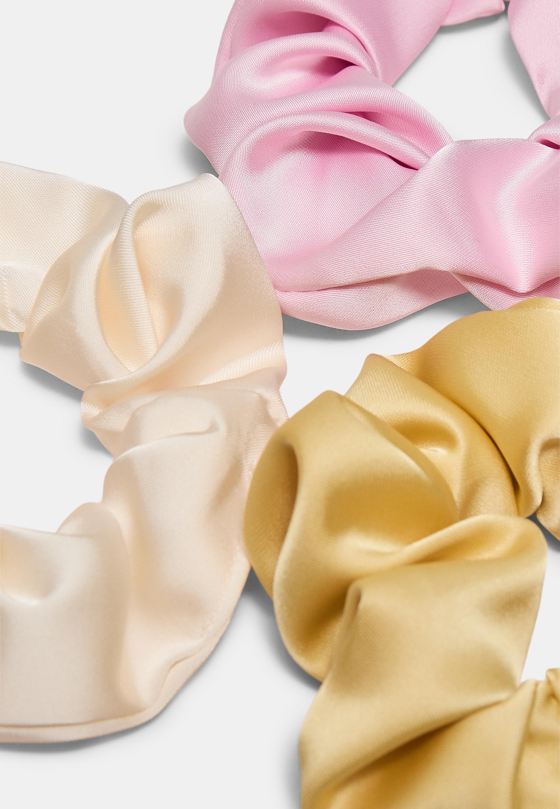 Set of 3 scrunchies — Pastel pink (alternate view)