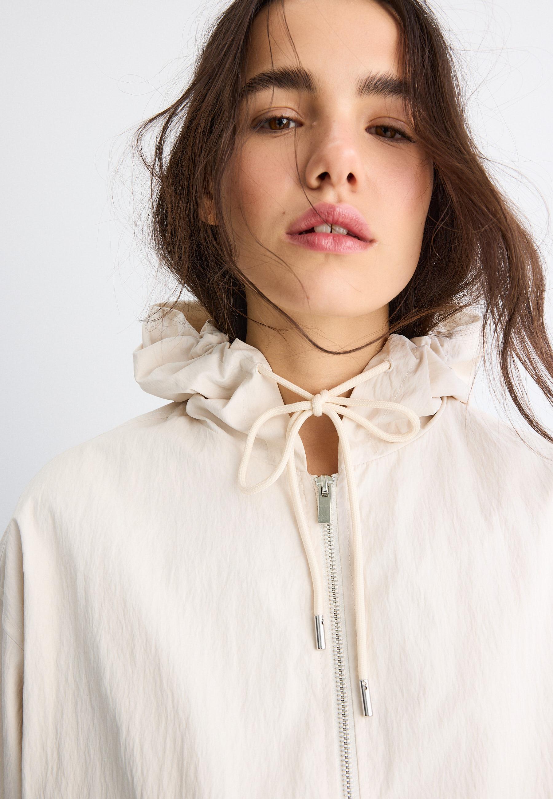 Basic nylon hooded jacket — Ecru