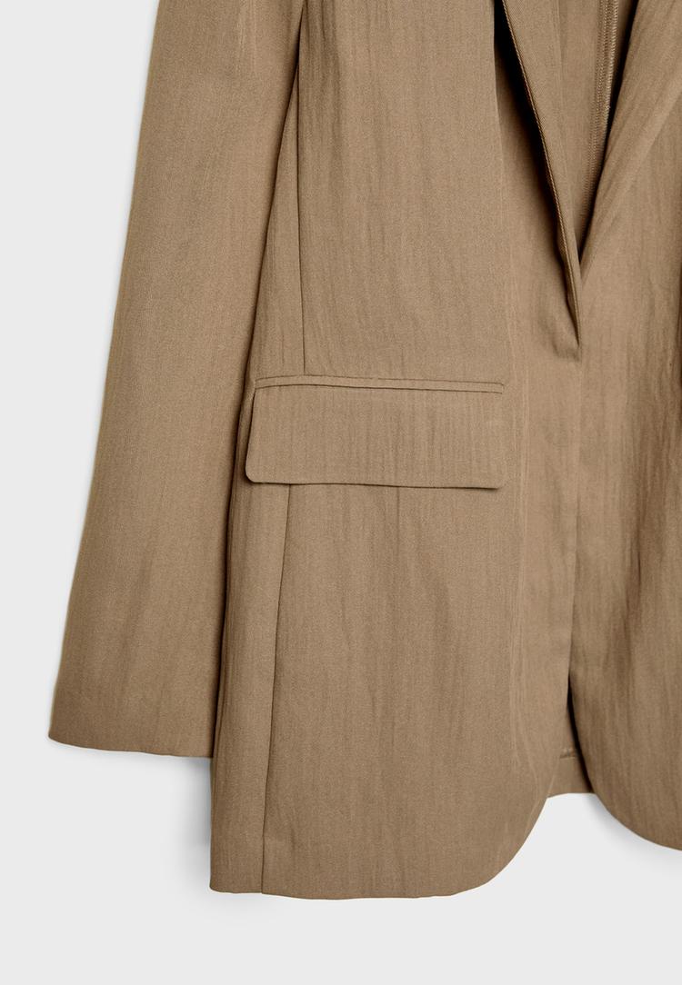 Buruşuk tasarımlı dökümlü regular fit blazer_6