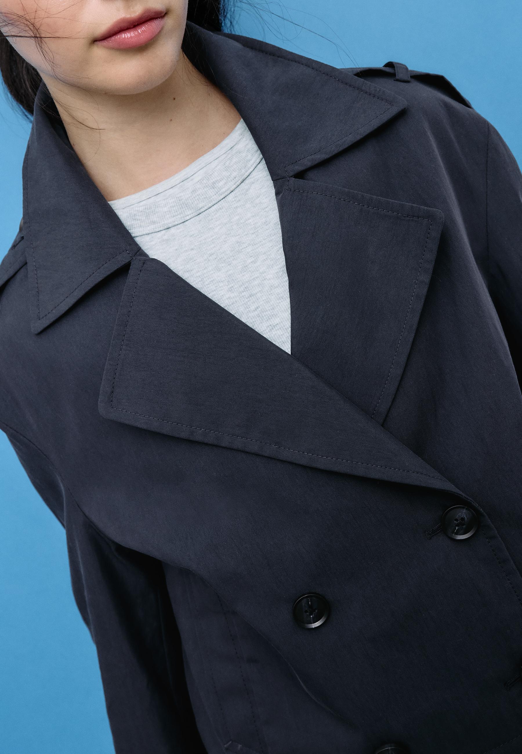 Short double-breasted trench coat — Navy blue