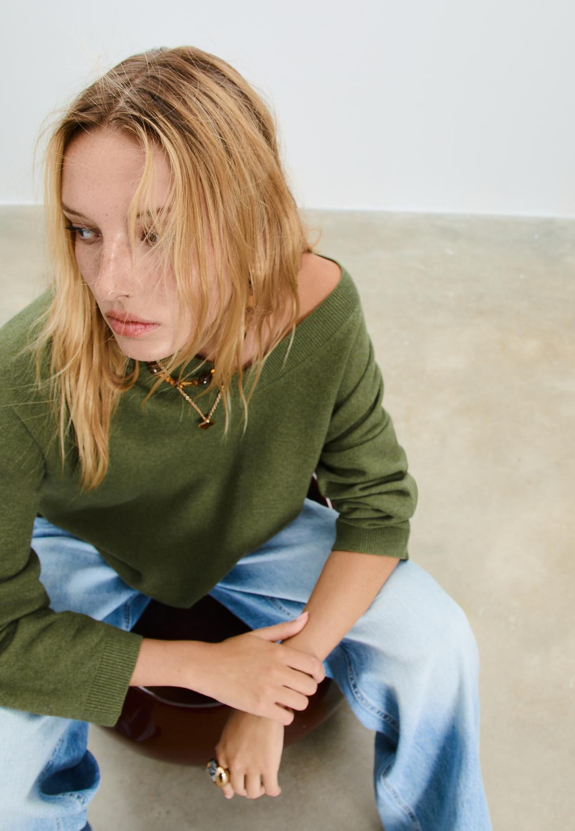 Soft-touch basic knit sweater Women's Sweaters and cardigans