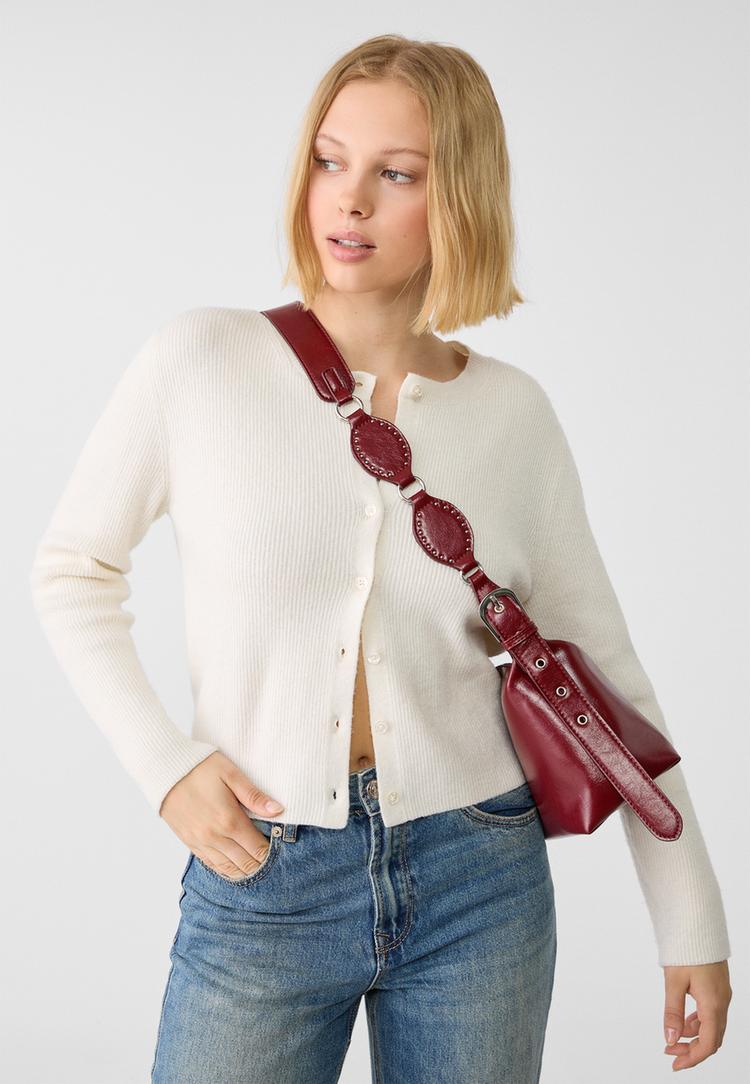 bolso bandolera tachas