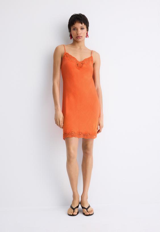 kurzes-rustikales-spitzenkleid