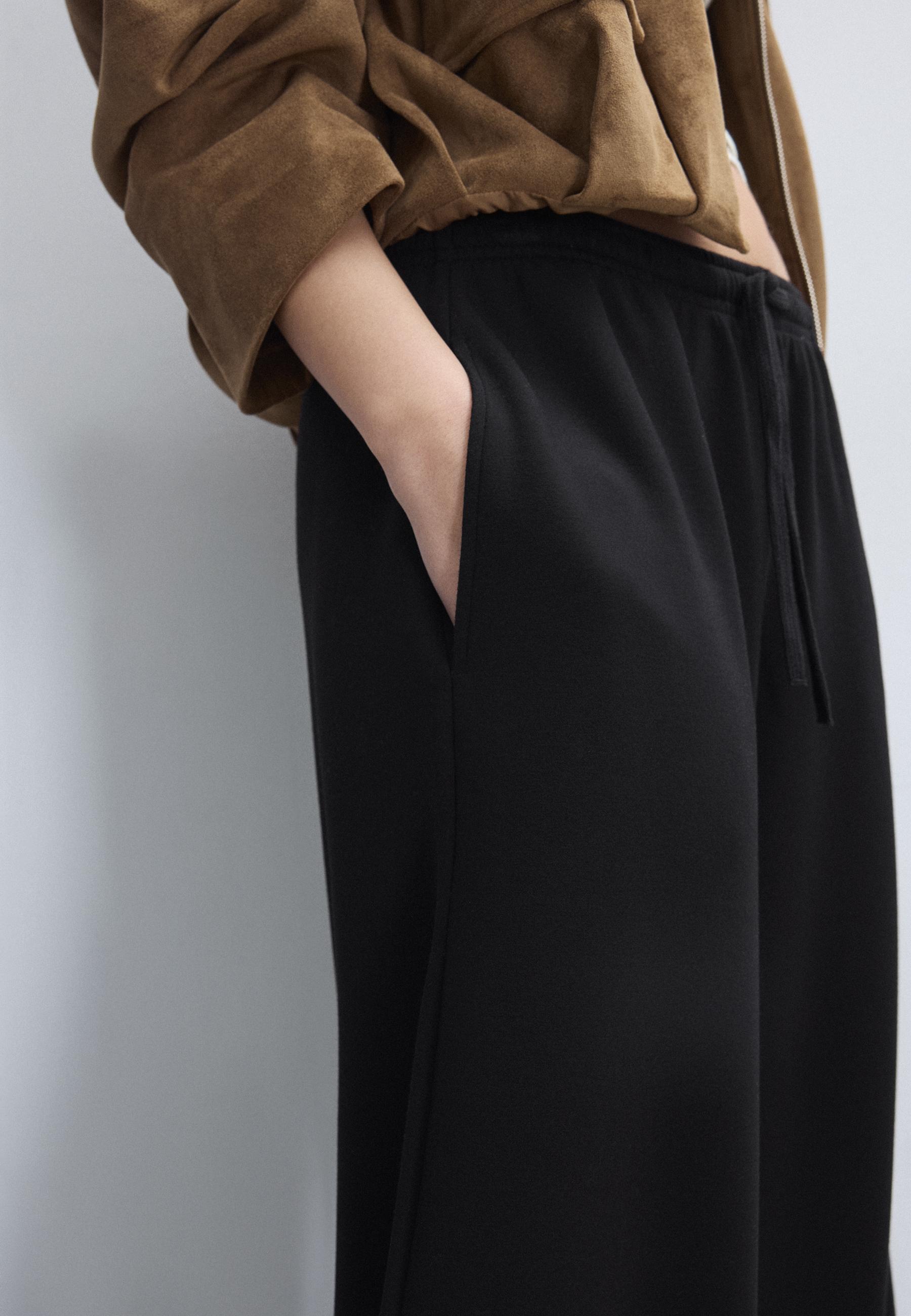 Soft-touch balloon jogger trousers — Black